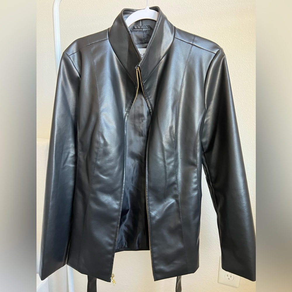 Cole Haan Single Breasted Wing Collar Long Sleeve Leather Jacket - belted